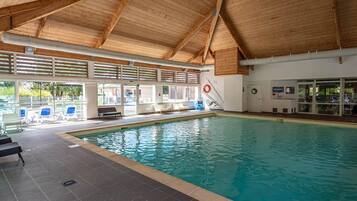 Cottage | Pool | Indoor pool, outdoor pool