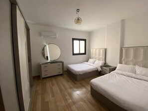 3 bedrooms, iron/ironing board, WiFi, bed sheets - Enjoyable 3-bedroom apartment with AC in vibrant Cairo (Cairo)