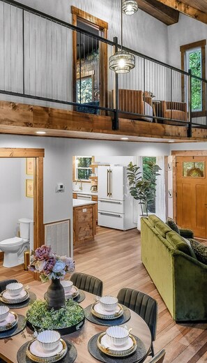 Cabin, 3 Bedrooms | Dining - Dolly's Harmony Haven 3 Bedroom Cabin (Sevierville)