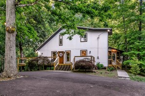 Cabin, 3 Bedrooms | Exterior - Dolly's Harmony Haven 3 Bedroom Cabin (Sevierville)