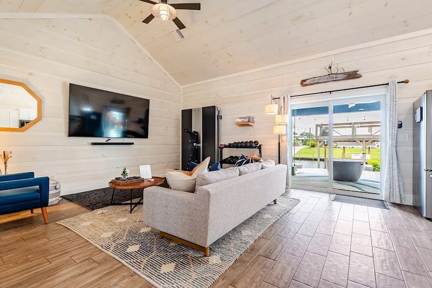 Taylor Creek Isles Cottage With Lake Access + Deck - Okeechobee, FL