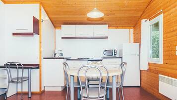 Cottage | Private kitchen | Highchair