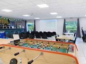 Games room - Getaway Near Monclar Lake With Pool (Monclar-de-Quercy)