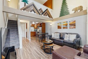 TV, fireplace, offices - Lodge | 1 Bedroom with Loft (South Lake Tahoe)