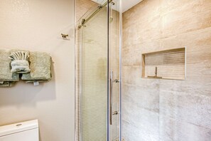 Shower, hair dryer, towels - Serene Montgomery Estates Ski & Beach Haven | Large Deck | Nearby Hiking (South Lake Tahoe)