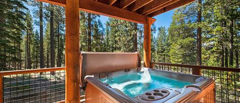 Outdoor spa tub