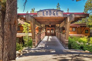 Exterior detail - Forest-view home with 3 decks, fast WiFi, pool & hot tub access (Truckee)