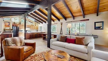 TV, fireplace, offices