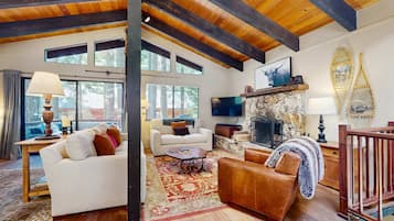 TV, fireplace, offices