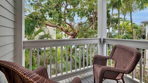 Property grounds - **THE ELEGANT EGRET @ OLD TOWN** Home & Pool Near Duval + LAST KEY SERVICES... (Key West)