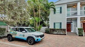 Exterior - **THE ELEGANT EGRET @ OLD TOWN** Home & Pool Near Duval + LAST KEY SERVICES... (Key West)