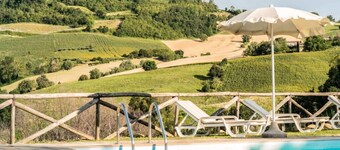 Stunning private villa for 11 people with A/C, private pool, WIFI, TV and patio