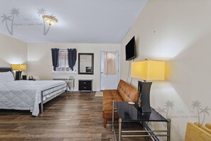 Iron/ironing board, free WiFi - Oak Shores Studio 13 | Just a Short Walk to the Beach! (Biloxi)