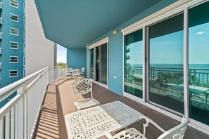Property grounds - Legacy Tower One 607 Overlooking the beautiful gulf. (Gulfport)