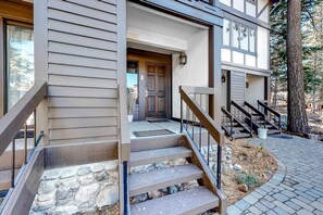Exterior detail - Ski getaway with amazing mountain views, fireplace, pool, & river path access (Olympic Valley)
