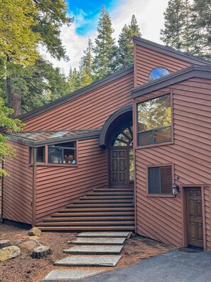 Exterior detail - Inviting home in Northstar Ski Resort with private hot tub & sauna, pool access (Truckee)