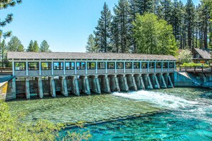 Exterior - Wonderful year-round escape near skiing & lake with pool, hot tub, & deck (Tahoe City)