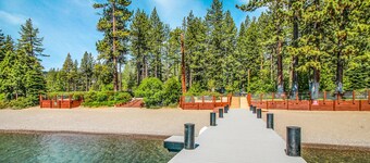 Wonderful year-round escape near skiing & lake with pool, hot tub, & deck