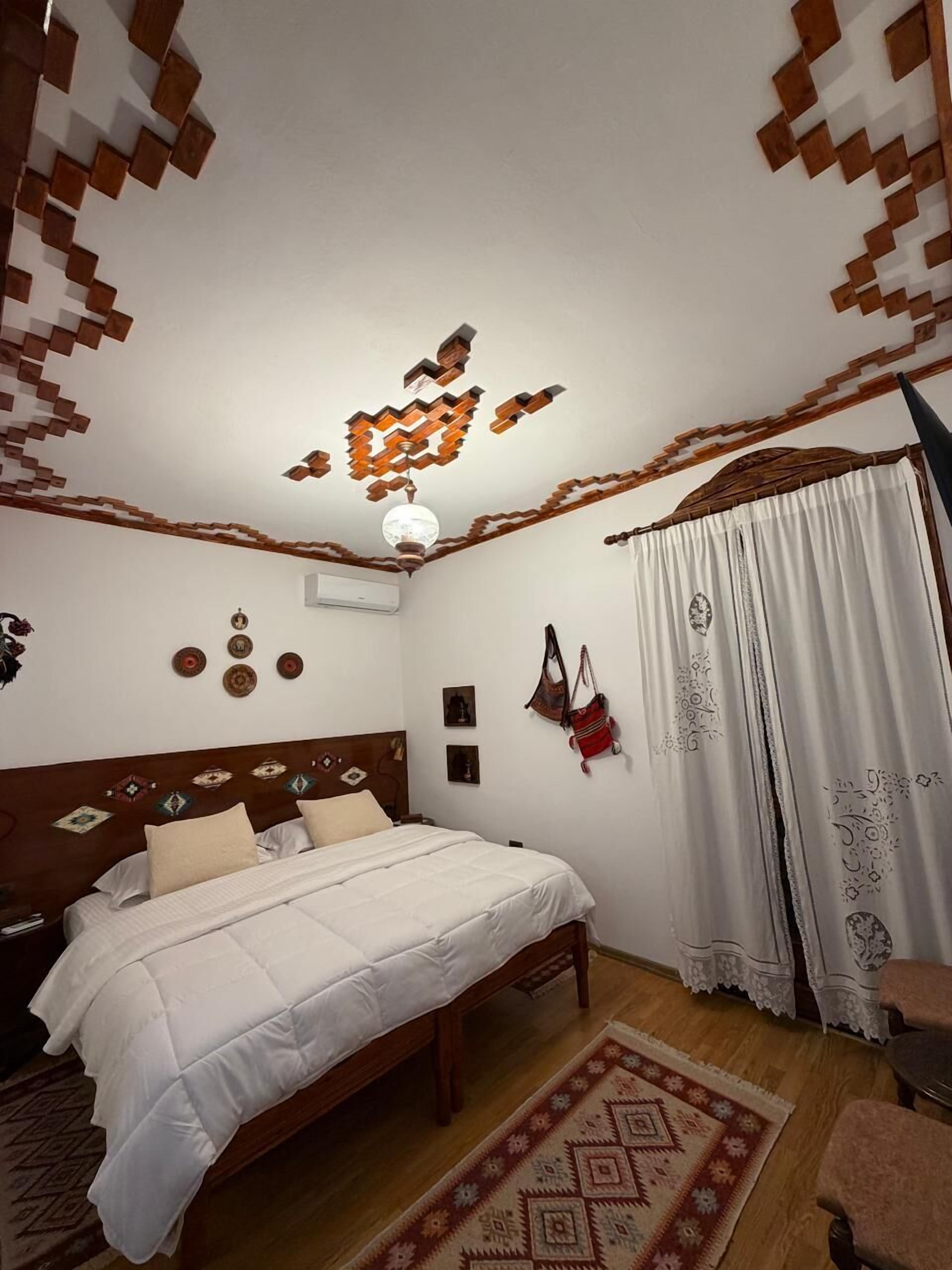 Quarto casal ou duplo conforto, vista para a montanha