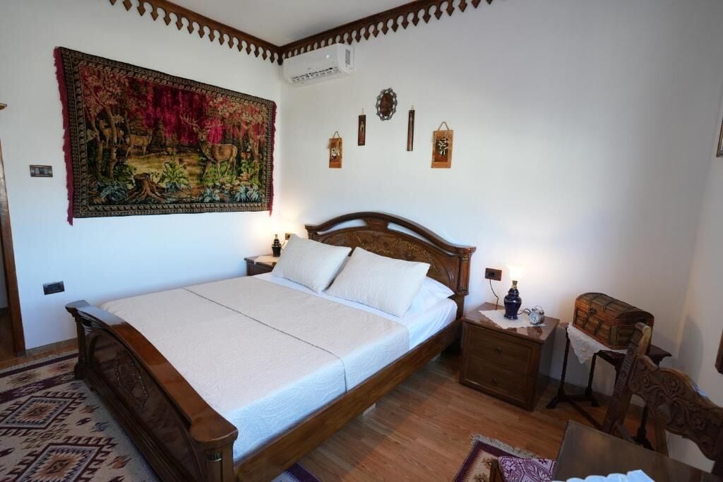 Habitación triple Confort | Escritorio, espacio para trabajar con laptop y wifi gratis 