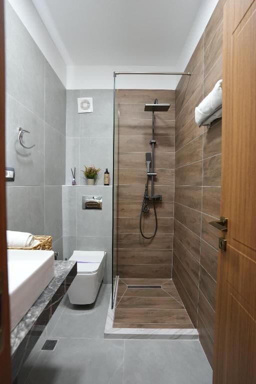 Comfort Double or Twin Room, Mountain View | Bathroom