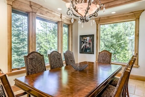 Dining - Luxury home with fireplaces, AC, home office, & 2-car garage, sleeps 10 (Zephyr Cove)