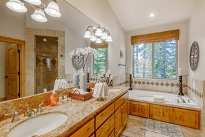Shower, hair dryer, towels, shampoo - Inviting spacious home with fireplace, deck, hot tub, full kitchen, & W&D (South Lake Tahoe)
