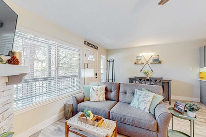 Tranquil condo in Stateline, sleeps 4