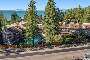 Exterior - Cozie home with a stone fireplace near Ski Run Marina/new mini split a/c (South Lake Tahoe)