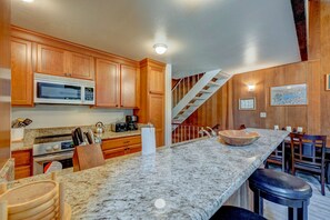Fridge, microwave, oven, stovetop - Rustic Kingswood Village getaway with shared pool, patio, & wood-burning fireplace (Kings Beach)