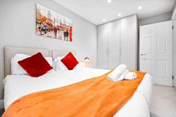 Room - Lower Lodge Retreat - 3BDR 2BA House (Market Harborough)