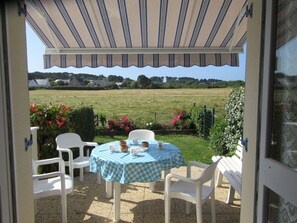 Outdoor dining - AU LARGE - Holiday home for rent Morbihan South - T203 (Saint-Philibert)