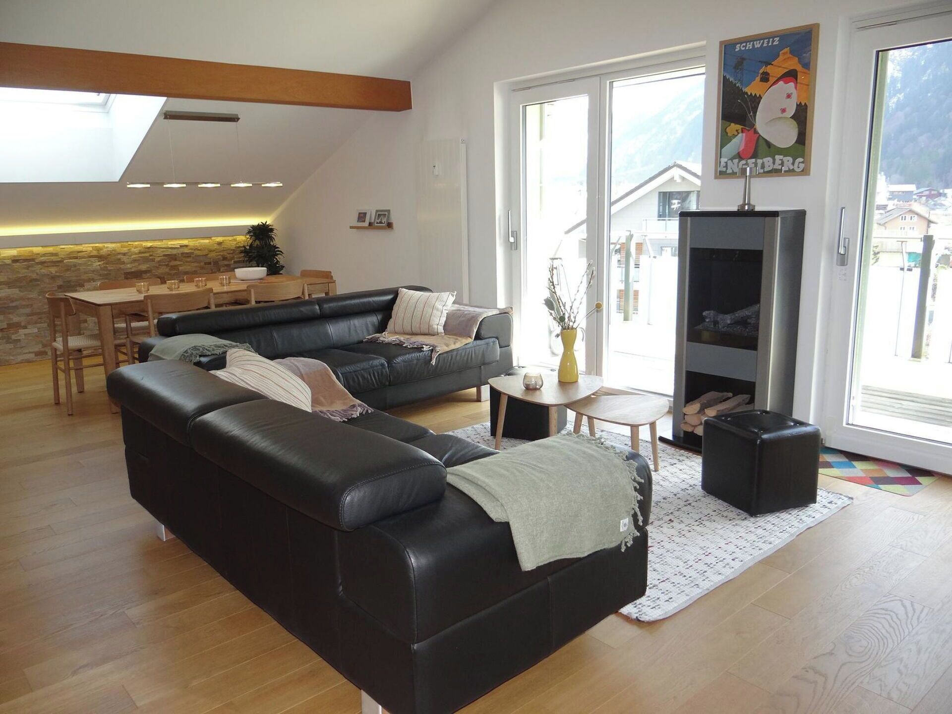 Meubles, Design Intérieur, Canapé, Sol, Bois, Sol, Salon, Pièce, Éclairage, Domicile