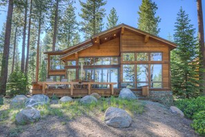Exterior - Inviting home with golf course views, large deck, & modern interior (Truckee)