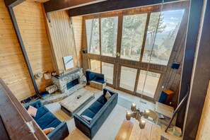 TV, DVD player, stereo, offices - Lake view house with WiFi, washer&dryer, and fireplace - dogs are welcome (Tahoe City)