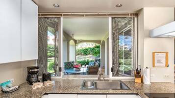 Condo, Multiple Beds, Patio, Garden View (The Palms at Wailea 101) | Private kitchen