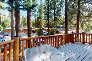 Outdoor spa tub - House in Kings Beach with mountain views (Kings Beach)