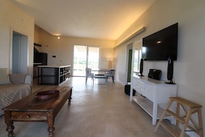 Living area - Wonderful private villa for 8 people with A/C, WIFI, TV, terrace and panoramic view (Otranto)