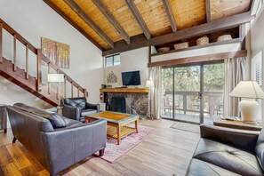 TV, fireplace, offices - Feel at home in Tahoe with private beach access, sauna, & lakefront pool (South Lake Tahoe)