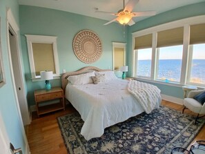 4 bedrooms, WiFi, bed sheets - Welcome to the beautiful HighTide House on the Santa Rosa Sound.  Handicap ready (Navarre)