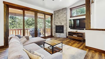 TV, fireplace, offices
