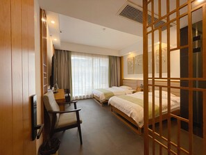 Individually decorated, free WiFi, bed sheets - Your Lsle Inn (Zhangjiajie)