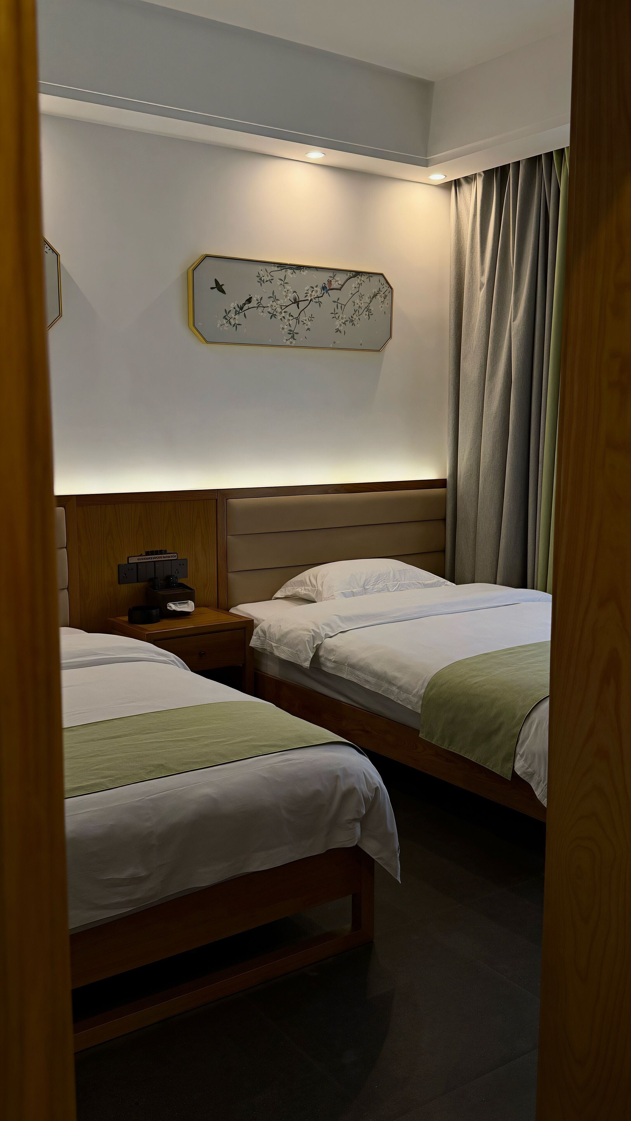Individually decorated, free WiFi, bed sheets