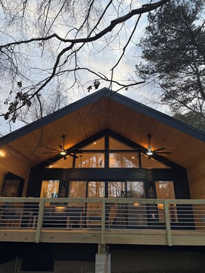 Exterior - Scandinavian Cabin in Carrboro! (Carrboro)