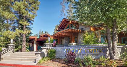 Family-friendly home w/shared pool, hot tub & access to Tahoe/Donner amenities