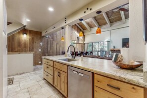 Interior - Lofted gem w full kitchen, free WiFi, patio, shared pool and hot tub (South Lake Tahoe)