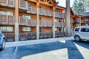 Exterior - Perfect Tahoe condo near town & the lake with private patio, free WiFi, & more (Incline Village)