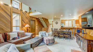 TV, fireplace, DVD player, offices