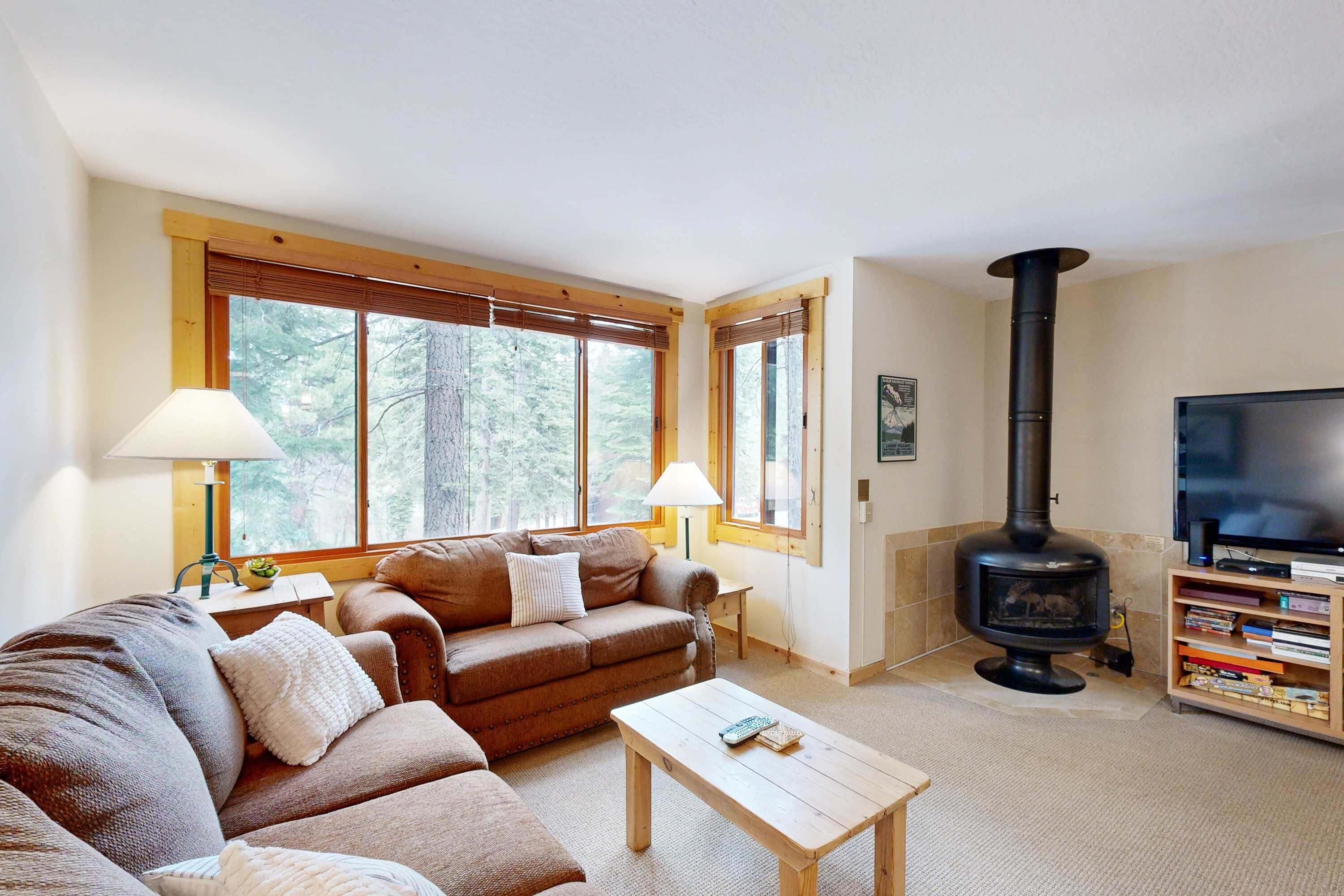 TV, fireplace, DVD player, offices