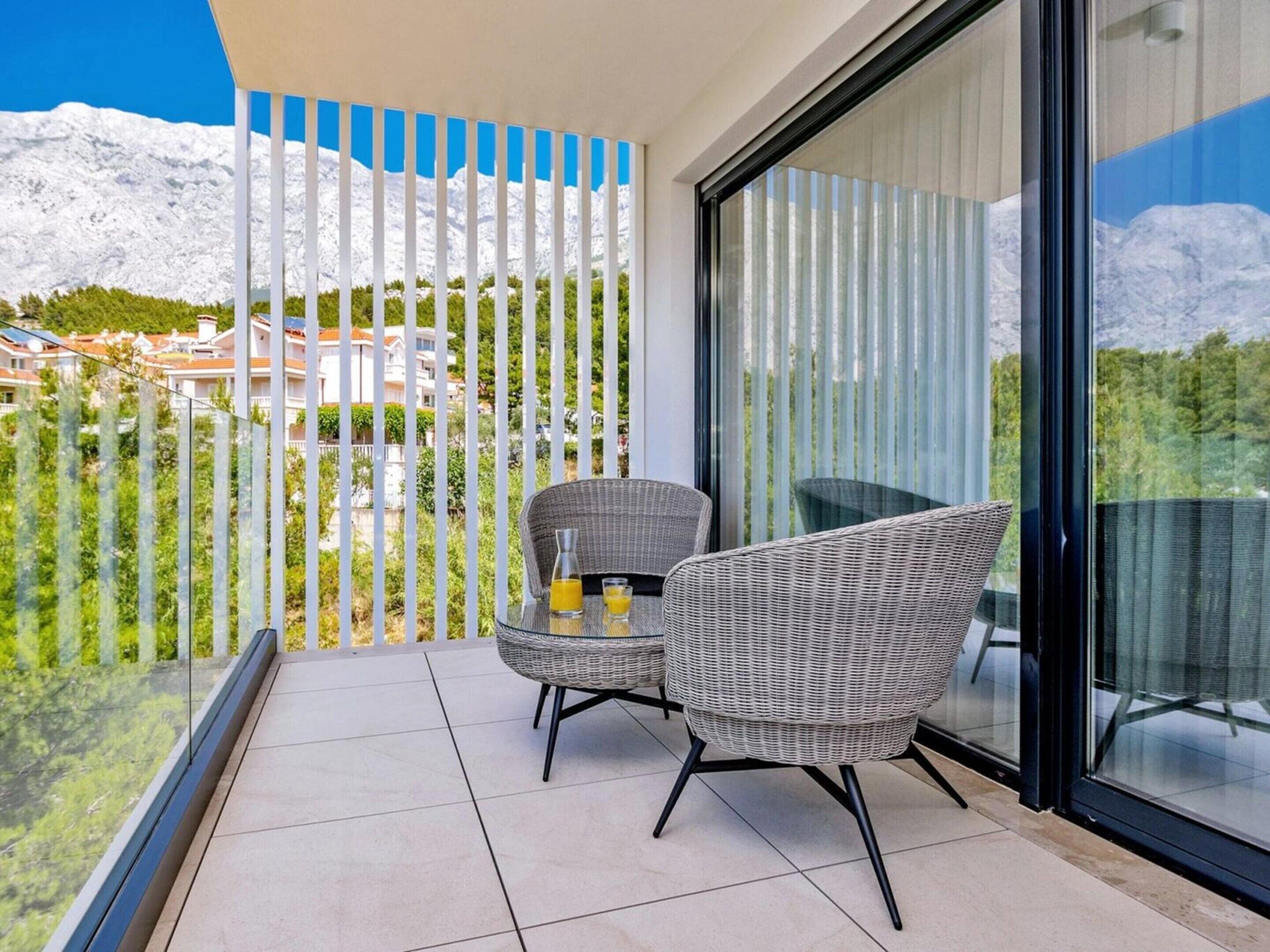 Villa | Balcony